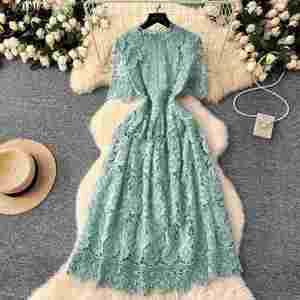 Robe midi décontractée vintage d'été pour femme, coupe ajustée, manches courtes, dentelle ajourée noire, vente en gros - Product Image 2
