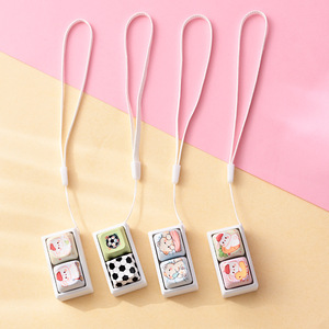 Lindos teclados mecánicos con teclas antiestrés, sensoriales, antiansiedad, relajantes, para presionar con la punta de los dedos, llaveros colgantes - Product Image 2