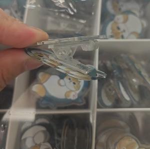 48 pinces à papier en acrylique en forme de tête de requin de dessin animé, design mignon, pour étudiants et <span class=keywords><strong>bureau</strong></span>, pour le rangement des documents - Product Image 5