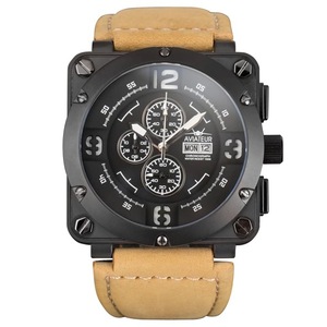 นาฬิกาโครโนกราฟควอตซ์ทรงเหลี่ยม นาฬิกาข้อมือสแตนเลสสำหรับผู้ชาย - Product Image 1
