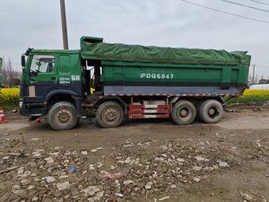 Camión Volquete Usado Sinotruk HOWO 6X4 8*4 de 20-30 Toneladas, 10 Ruedas, 371-375 HP, Camiones Volquete 6*4 de China en Venta - Product Image 5