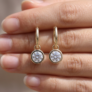 Pendientes de Aro con Diamantes Cultivados en Laboratorio, Oro Amarillo de 18K, Corte Brillante Redondo, Certificado IGI, Regalo de Boda para Mujer, Krup Jewels HDP 34 - Product Image 3