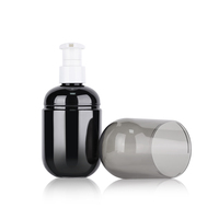 Bouteille de pulvérisation pour animaux de compagnie, bouteilles de pompe à pulvérisation cosmétique Capsule en plastique 200ml couleur noire mate bouteille de shampoing en forme de Capsule conteneur