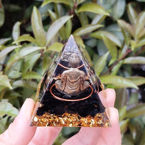 Pyramide en cristal avec statue de Bouddha gravée à l'intérieur, en résine d'obsidienne, décoration d'intérieur, ornement Feng Shui, cadeau de bureau - Product Image 3