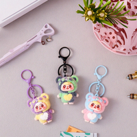 Cadeaux mignons tendance : figurines et ornements 3D Kawaii, mini porte-clés en métal floqué pour sac d'école, breloque de voiture