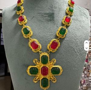 Collier Pendentif en Résine de Verre Émeraude Fait Main, Bijoux Fantaisie, Collier Long Croix en Or Véritable Coloré Fait Main - Product Image 6