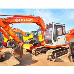 Excavadora sobre orugas Hitachi EX60 usada en excelentes condiciones, 6 toneladas Hitachi con componentes clave, bomba de motor - Product Image 3