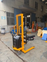 Tireuse et verseuse de fûts électriques haute performance pour fûts de 55 gallons EDA40A