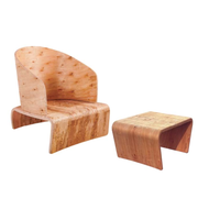 Fauteuil et chaise de relaxation en structure moulée pour salon, hall d'hôtel, appartement et zone de réception