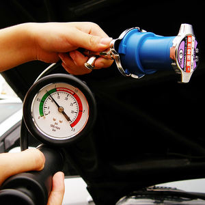 ユニバーサルラジエーター圧力テスター試験車両漏れ必須車両ツール - Product Image 2