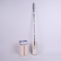 Serpillère auto-nettoyante mains libres en acier inoxydable avec poignée rotative à 360 degrés, pour usage sec et humide, avec seau et tampon en microfibre