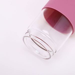 Bouteille d'eau en verre borosilicate haute résistance de 600 ml avec logo personnalisé et manchon de protection en silicone, unisexe, pour la randonnée en plein air - Product Image 3