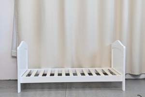 Lit bébé en bois massif naturel simple et moderne DISHI OEM pour la maison, la chambre à coucher, l'école, pour les enfants et les bébés, sûr pour les enfants - Product Image 6