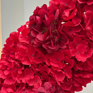 Arco <span class=keywords><strong>de</strong></span> Flores en Forma <span class=keywords><strong>de</strong></span> Corazón <span class=keywords><strong>de</strong></span> Hortensia Roja Más Vendido - Suministros <span class=keywords><strong>de</strong></span> Decoración <span class=keywords><strong>de</strong></span> Bodas con Flores Artificiales <span class=keywords><strong>de</strong></span> Alta Calidad - Product Image 4