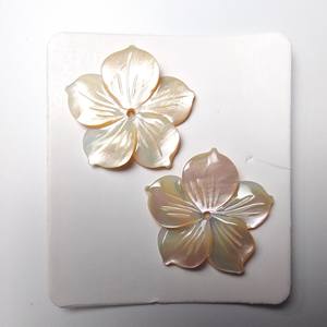 Shiny Natural Handcraft F6 Flower Shape Carved Golden MOP Loose Gemstone Semi-finished For Design - Product Image 3