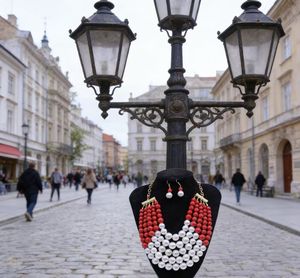 Parure de bijoux Hyperbole plaquée or avec perles d'imitation multicouches pour femme, collier et boucles d'oreilles pendantes, cadeau de mariage - Product Image 6