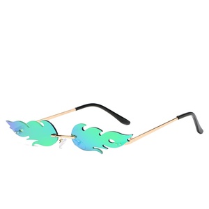 Gafas de Sol Sin Marco con Diseño de Llama Metálica, Estilo Y2K, Nueva Moda 2024 - Product Image 3