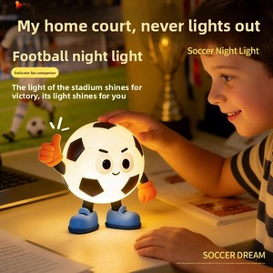 Nouvelle veilleuse LED à intensité variable style dessin animé sur le thème du football 2026 avec piles - Cadeau pour la Journée des enfants - Product Image 6