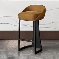 Chaise de bar haut de gamme de luxe léger, avec structure métallique épaissie, design moderne, tabouret de caisse de réception, dossier haut en tissu, pour salon