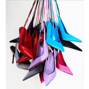 Material de seda Chaussures Talons Cómodos zapatos de gladiador Punta cubierta Correa cruzada <span class=keywords><strong>Tacones</strong></span> de aguja para mujeres Sandalias - Product Image 1