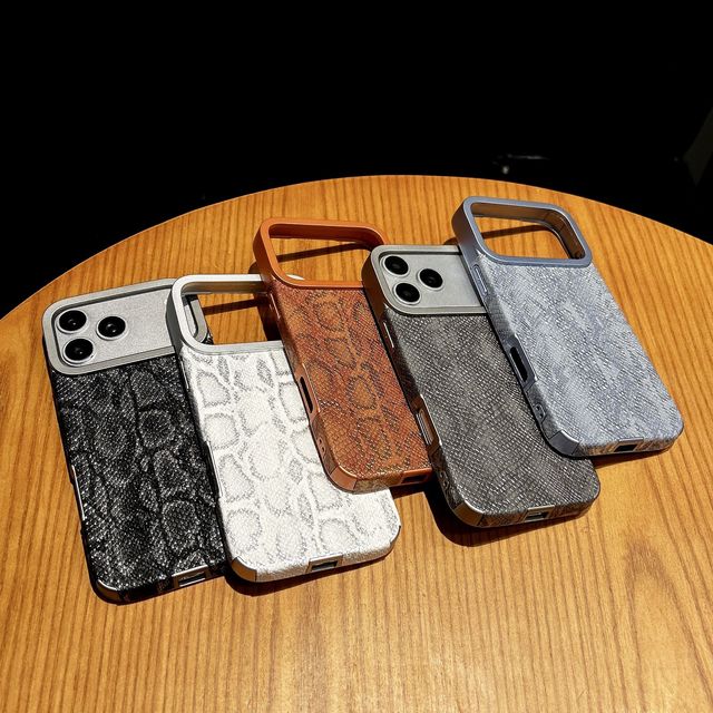 Leather Magnetic Charging Protection Snake Pattern PU TPU Phone Case for iPhone 17 17 Pro 17 Pro Max Cell Phone Cover
