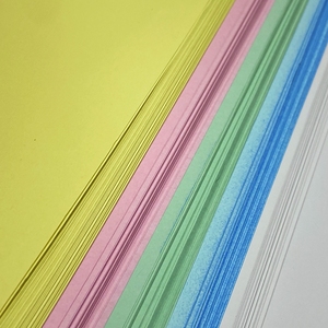 Papier autocopiant en gros 55 g/m² NCR pour factures, reçus, bons de commande et documents multi-volets - Product Image 1