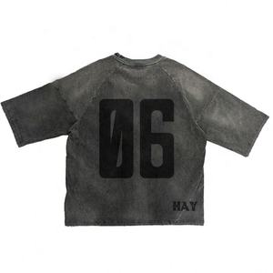 เสื้อยืดผู้ชายแขนสั้นมีตัวอักษรตัวเลขกรดแขนสั้น Raglan แบบย้อนยุค - Product Image 2