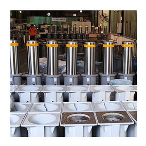 Высокое качество 304 из нержавеющей стали гидравлический бордовый отражающий ленточный Автоматический подъемный противоударный изоляционный барьер - Product Image 3