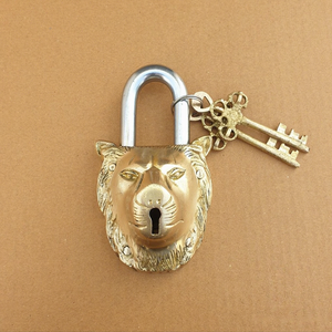Cadenas vintage en laiton en forme de lion, serrure décorative antique en métal avec motif gravé orné, clés squelette, décoration rustique pour la maison - Product Image 1