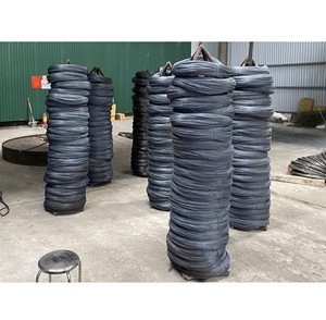 Tiges en fil d'acier noir durable de 5,5 mm, haute résistance à la traction, bobines de fil tréfilé à froid – Offre spéciale du Vietnam - Product Image 1