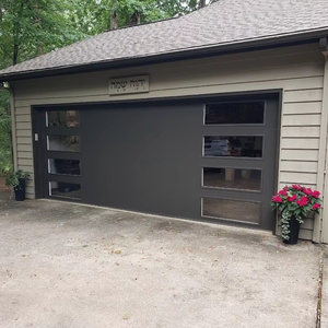 <span class=keywords><strong>Porte</strong></span> <span class=keywords><strong>de</strong></span> <span class=keywords><strong>garage</strong></span> inclinable personnalisée <span class=keywords><strong>de</strong></span> haute qualité <span class=keywords><strong>Porte</strong></span> <span class=keywords><strong>de</strong></span> <span class=keywords><strong>garage</strong></span> en bois avec verre Panneaux <span class=keywords><strong>de</strong></span> <span class=keywords><strong>porte</strong></span> <span class=keywords><strong>de</strong></span> <span class=keywords><strong>garage</strong></span> noirs - Product Image 1