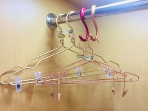 Móc Treo Dây Kim Loại Màu Vàng Hồng Có Kẹp Nhỏ Để Trưng Bày Áo Ngực Và Đồ Lót - Product Image 5