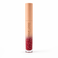 Brillo Labial en Tubo Degradado OEM/ODM, Etiqueta Privada, Venta al por Mayor, Fórmula Cremosa Rojo Baya con Partículas, Tapa Color Durazno Mate, Base de Vidrio