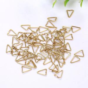 Hebillas triangulares de cobre para hacer pulseras, 1000 por paquete, accesorios de joyería, origen Yiwu, verano 2021 - Product Image 2
