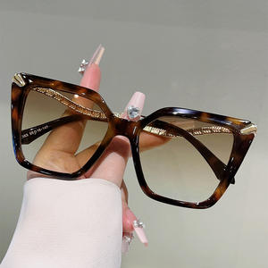 Lunettes de soleil surdimensionnées à effet œil de chat, avec verres dégradés, branches en chaîne de <span class=keywords><strong>serpent</strong></span>, grandes lunettes de soleil - Product Image 1