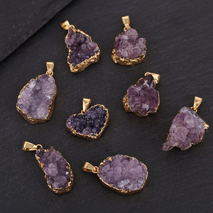 Unregelmäßiger <span class=keywords><strong>Amethyst</strong></span> Anhänger Natur kristall Halskette Edelstein <span class=keywords><strong>Amethyst</strong></span> Zubehör Roh stein Anhänger für Daily Wear Schmuck - Product Image 5