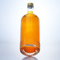 Bouteille à spiritueux en verre transparent gaufré de 750 ml, haute et ronde, avec bouchon à vis, pour approvisionnement en gros