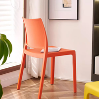 Chaise de jardin en plastique PP moderne, durable et colorée, portable, pour la maison, le bureau, la salle à manger, l'hôtel et l'entrepôt