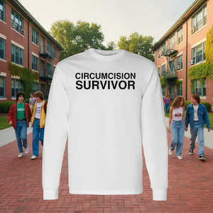 Camiseta Promocional de Manga Larga con Humor Universitario Y2K para Sobrevivientes de Circuncisión, Estilo Frat - Product Image 3