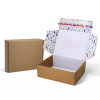 Großhandel Luxuriöse Starre Kraftkarton-Geschenkbox mit Prägung, Individuelles Logo, Biologisch Abbaubare Wasserdichte Papierverpackung für den Versand
