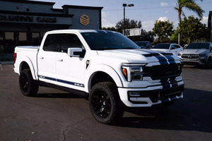 รถยนต์มือสองสภาพดี ปี 2024 ฟอร์ด <span class=keywords><strong>F150</strong></span> ซูเปอร์ครูว์ แค็บ แลเรียท ปิคอัพ 4 ประตู 5 1/2 ฟุต พร้อมส่ง - Product Image 3
