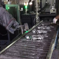 Boîtier de commande électrique en alliage d'aluminium moulé sous pression pour véhicules électriques (VE) à énergie nouvelle, dissipation thermique, boîtier ECU, usinage CNC personnalisé haute pression