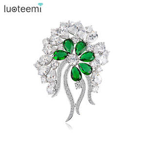 LUOTEEMI送料無料新しいスタイリッシュなデザインプロモーション高級ファッションヴィンテージCZクリスタルフラワー花嫁ピン女性の結婚式のブローチ - Product Image 1
