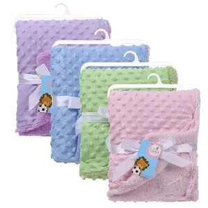 2020 New Wholesale Werbe geschenk Low MOQ Günstige Minky Dot Baby decke Mit Satin