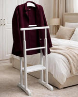 Porte-manteau double en bois blanc pour costumes et vêtements
