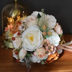 Versione coreana a colori cremose della rosa sposa Bouquet di nozze foto di nozze decorazione di nozze palla di fiori