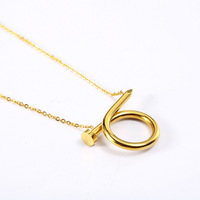 Ensemble d'accessoires unisexe en acier titane chaîne de chandail clous pliés collier pendentif à vis torsadée plaqué or bijoux en acier inoxydable