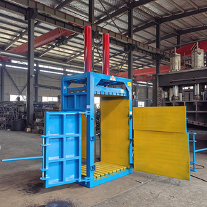 <span class=keywords><strong>Presse</strong></span> à balles hydraulique motorisée, machine à balles verticale industrielle, largement utilisée dans le recyclage des déchets, balles de vêtements d'<span class=keywords><strong>occasion</strong></span> - Product Image 2