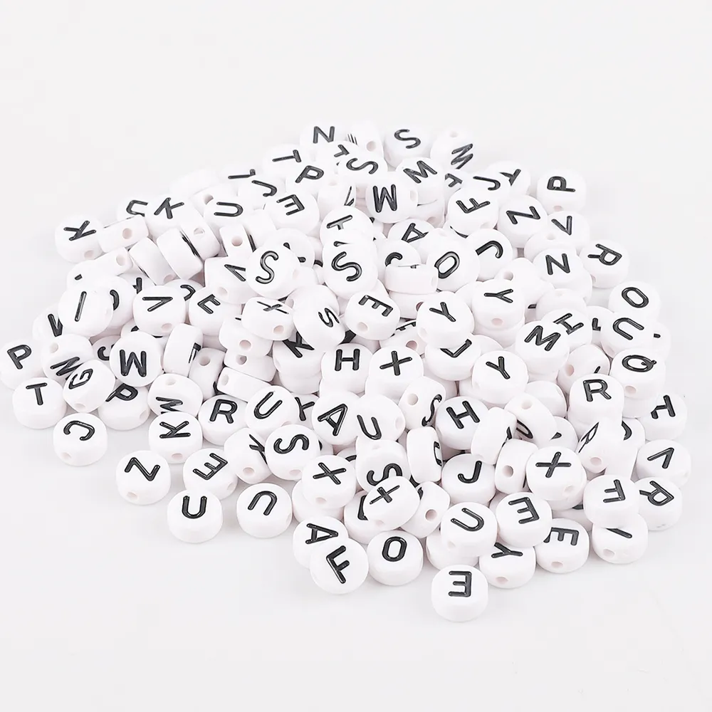 Venta al por mayor 3600 unids/bolsa 4*7 alfabeto cuentas de letras acrílicas para hacer pulseras de joyería DIY