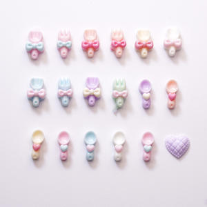 <span class=keywords><strong>Mini</strong></span> charms pour ongles en forme de couverts <span class=keywords><strong>macaron</strong></span> - Petits fourchettes et cuillères 3D pour un nail art kawaii fantaisiste - Product Image 6